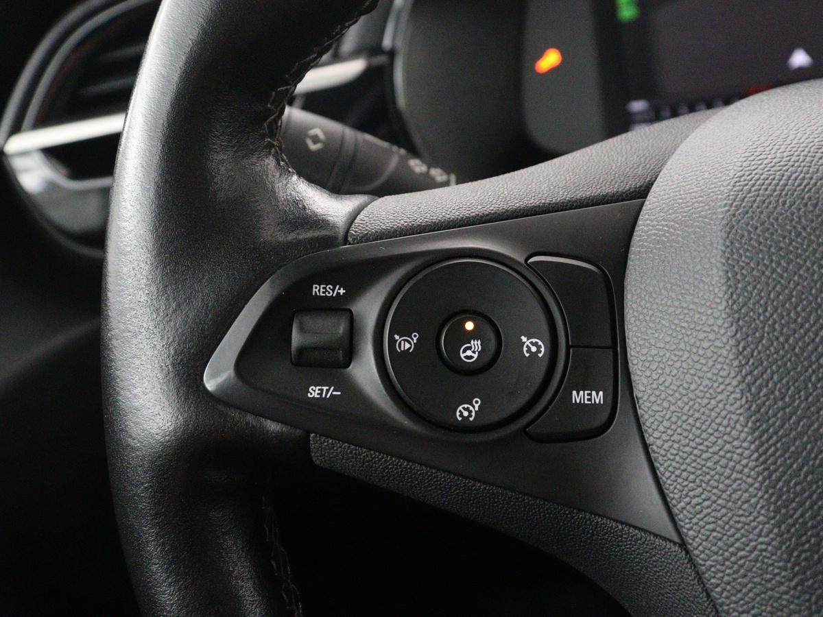 Opel Corsa Opel Corsa 1.2 Elegance | Half leder | Cruise control | Dodehoek detectie | Stuur/stoel verwarming | Climate control | Navigatie | CarPlay | Camera | Park assist | Trekhaak