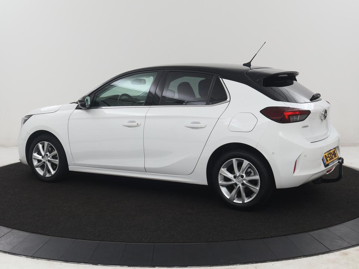 Opel Corsa Opel Corsa 1.2 Elegance | Half leder | Cruise control | Dodehoek detectie | Stuur/stoel verwarming | Climate control | Navigatie | CarPlay | Camera | Park assist | Trekhaak