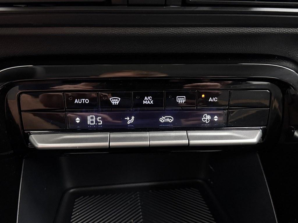 Citroën C3 Aircross Citroen C3 Aircross 1.2 Hybrid automaat 145pk Plus Camera/4S.Banden/ Ecc/CarPlay/Comfortstoelen