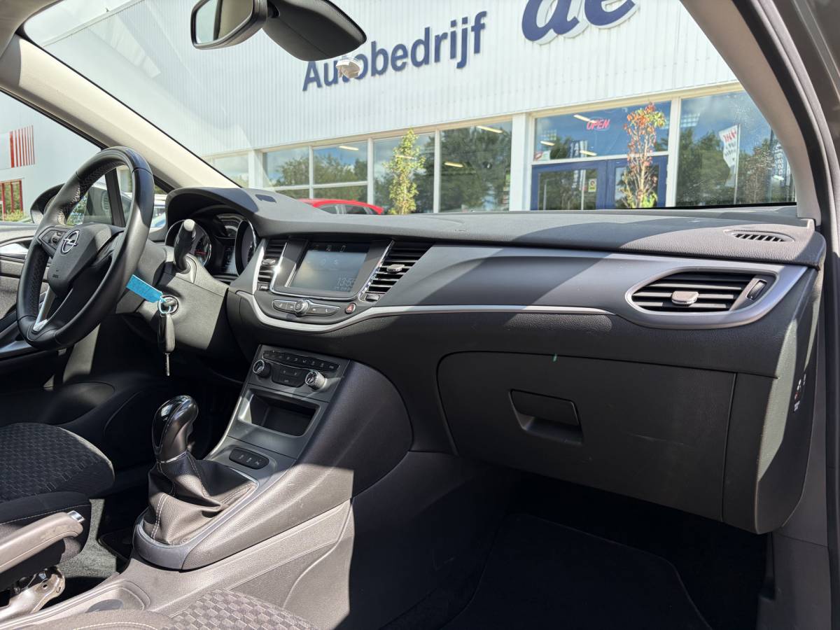 Opel Astra Opel Astra Sports Tourer 1.0 Turbo 120 Jaar Edition | Camera | Navi | Cruise | Rijklaar met beurt & garantie!