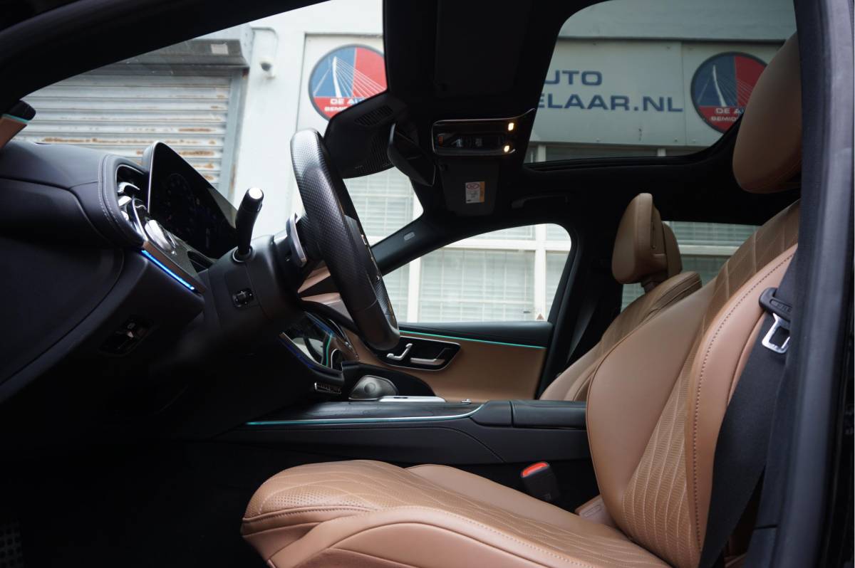 Mercedes-Benz E-Klasse Mercedes-Benz E-klasse Estate 300 e AMG Line Premium Plus Airmatic | Hyperscreen | Trekhaak | Pano | Adaptive + Lane | Memory Stoelmassage + Koeling + Verwarming | NL auto |