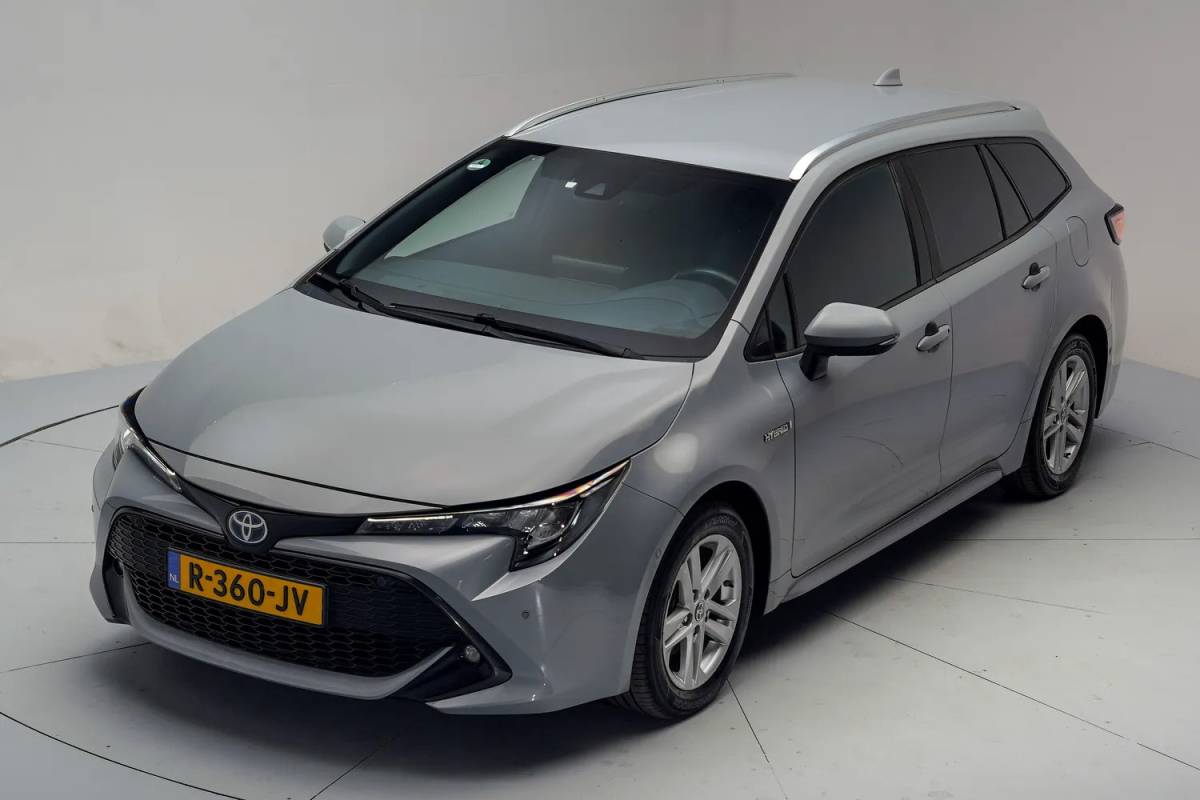 Toyota Corolla Toyota Corolla 1.8 Hybrid Business [ Apple carplay / Android Auto Stoelverwarming Trekhaak]