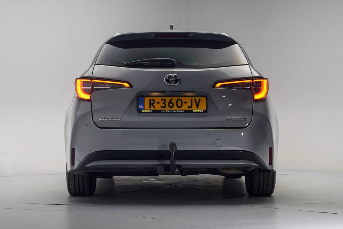 Toyota Corolla Toyota Corolla 1.8 Hybrid Business [ Apple carplay / Android Auto Stoelverwarming Trekhaak]