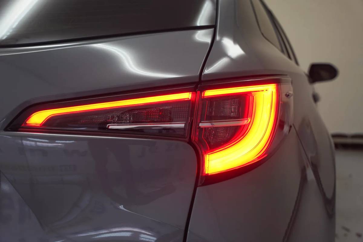 Toyota Corolla Toyota Corolla 1.8 Hybrid Business [ Apple carplay / Android Auto Stoelverwarming Trekhaak]