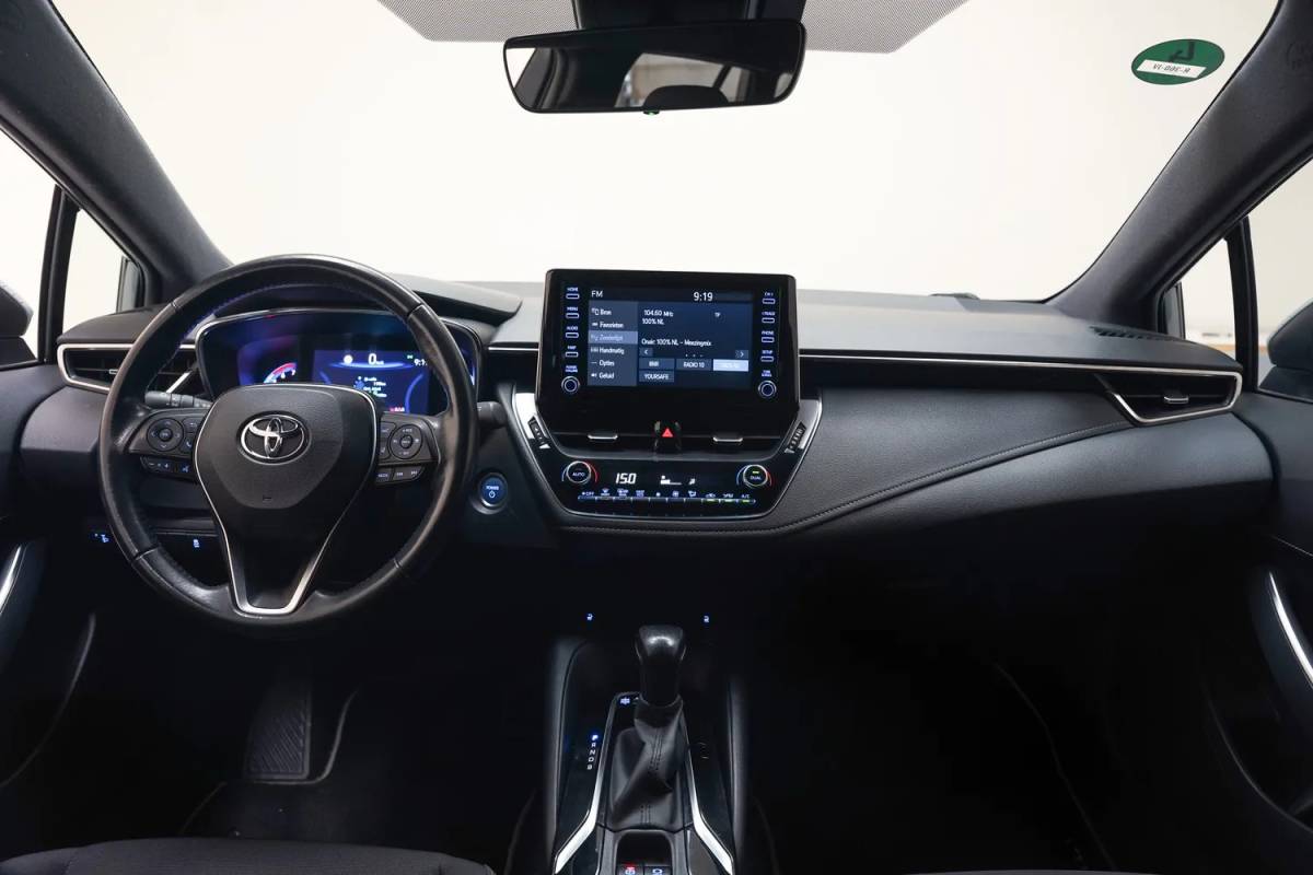 Toyota Corolla Toyota Corolla 1.8 Hybrid Business [ Apple carplay / Android Auto Stoelverwarming Trekhaak]