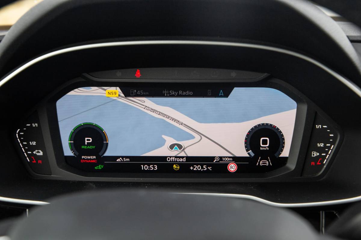 Audi Q3 Audi Q3 45 TFSI e edition VIRTUAL COCKPIT / CRUISE CONTROLE / AIRCO / BRUIN LEER / PHEV