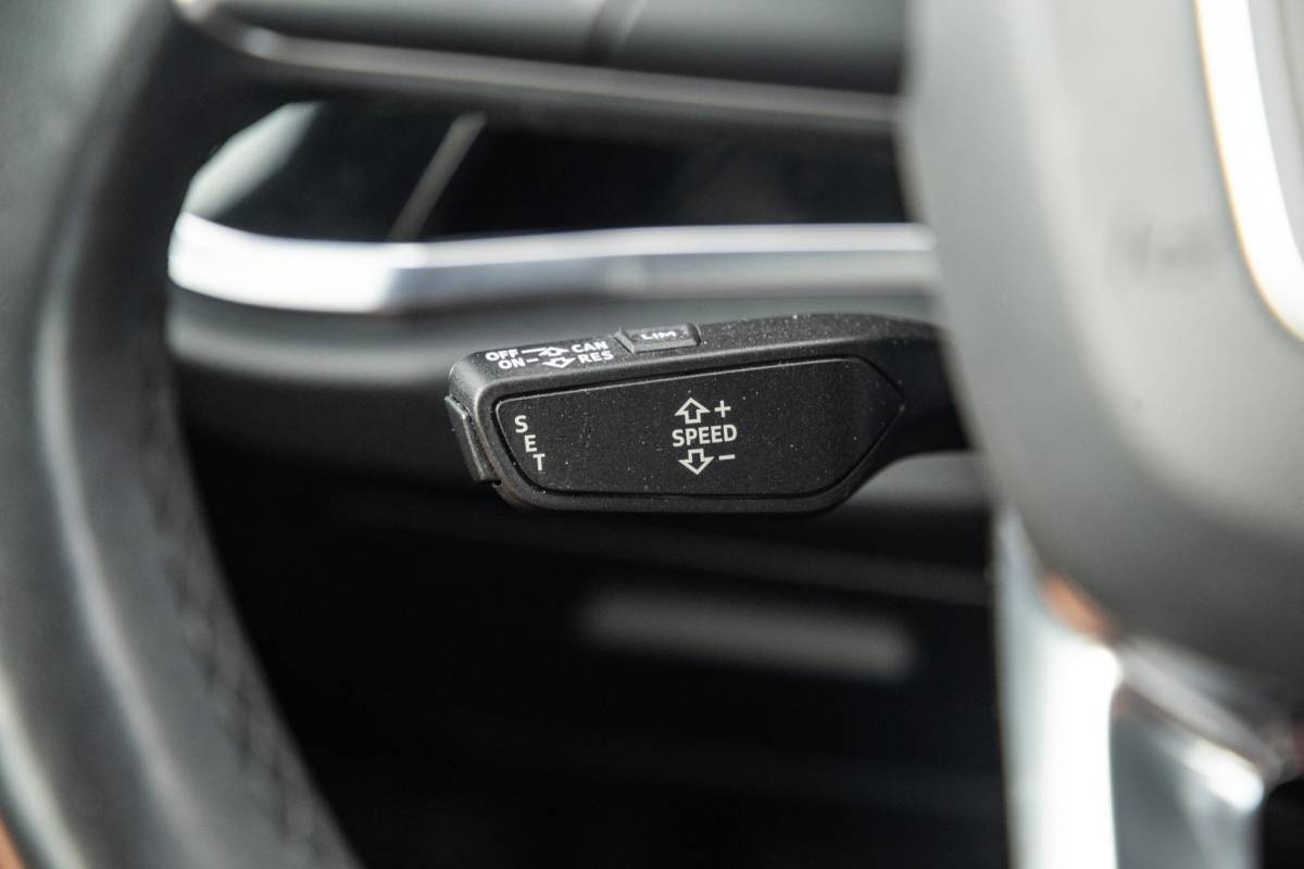 Audi Q3 Audi Q3 45 TFSI e edition VIRTUAL COCKPIT / CRUISE CONTROLE / AIRCO / BRUIN LEER / PHEV