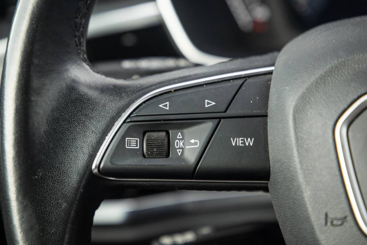 Audi Q3 Audi Q3 45 TFSI e edition VIRTUAL COCKPIT / CRUISE CONTROLE / AIRCO / BRUIN LEER / PHEV
