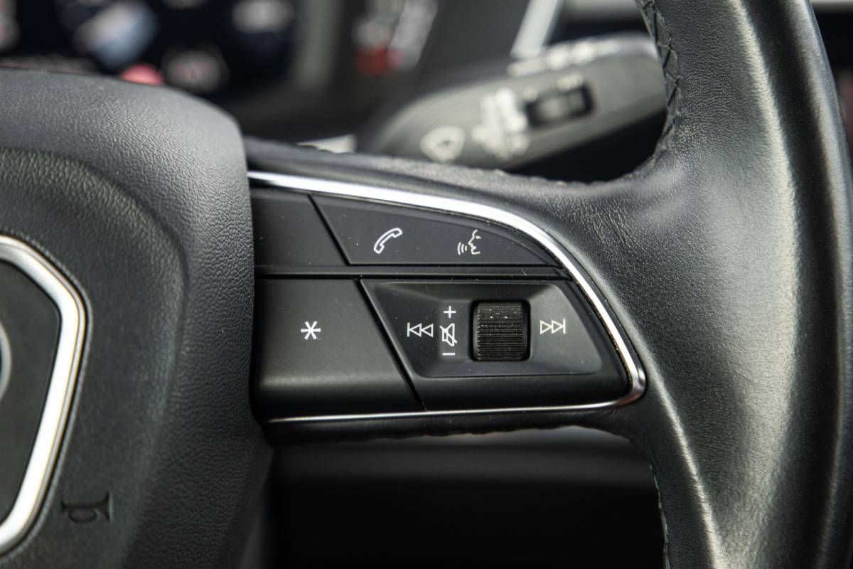 Audi Q3 Audi Q3 45 TFSI e edition VIRTUAL COCKPIT / CRUISE CONTROLE / AIRCO / BRUIN LEER / PHEV