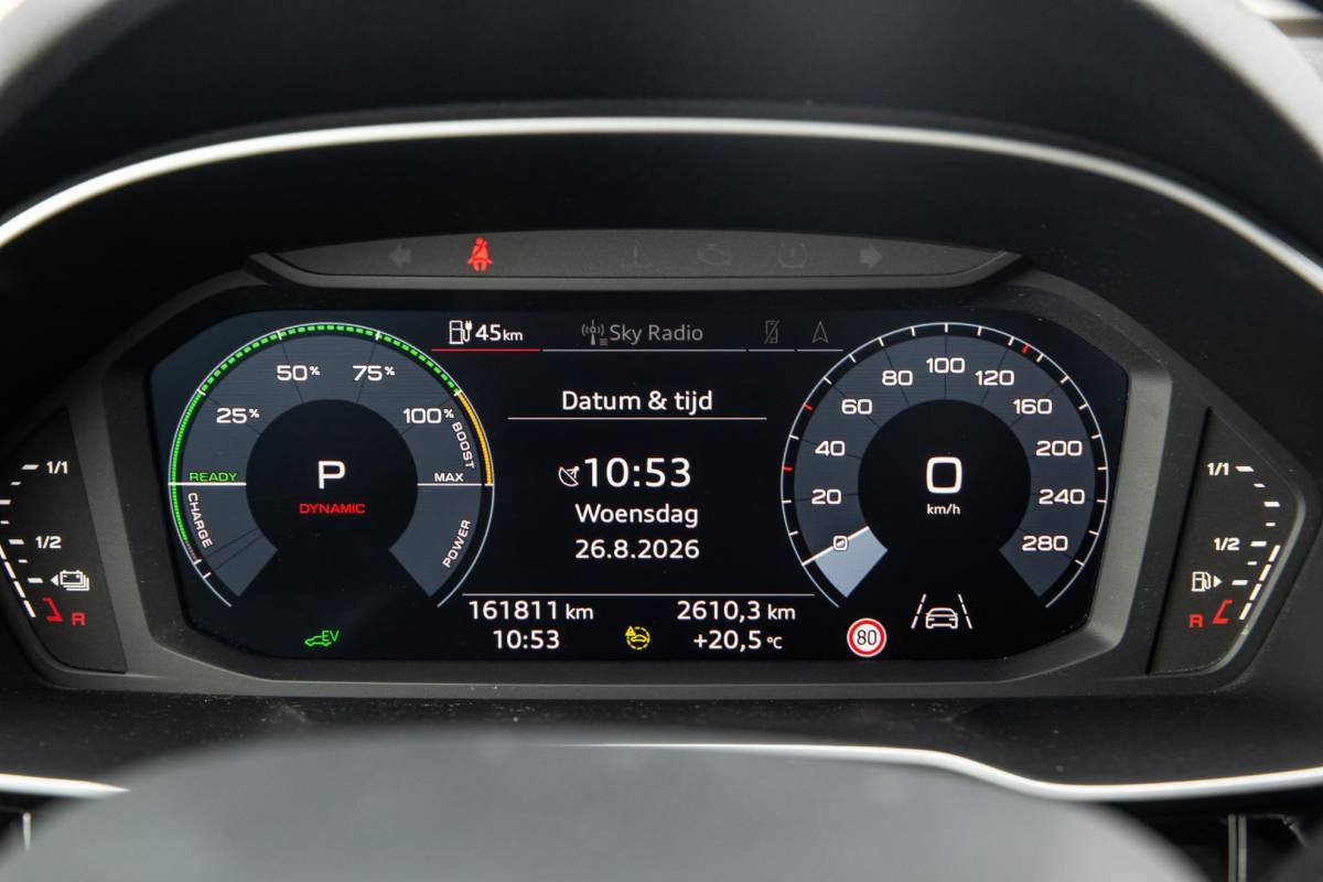 Audi Q3 Audi Q3 45 TFSI e edition VIRTUAL COCKPIT / CRUISE CONTROLE / AIRCO / BRUIN LEER / PHEV