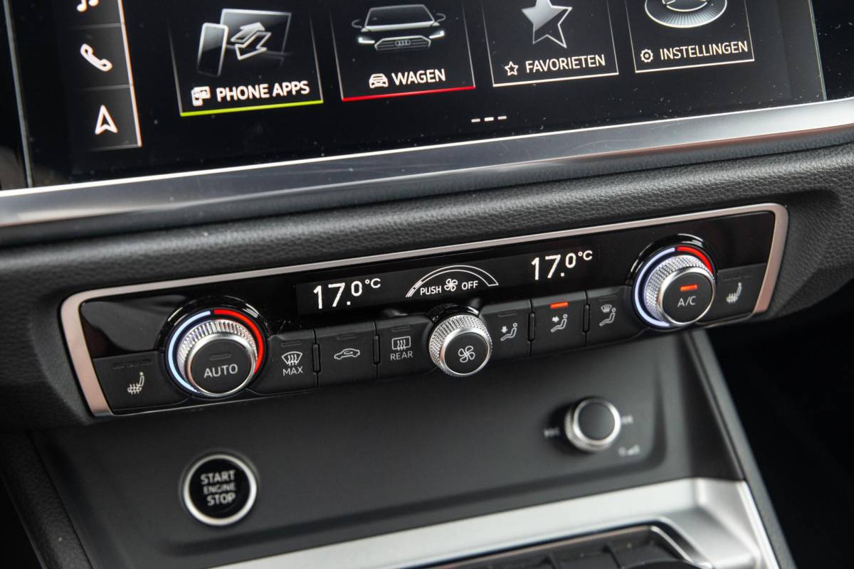 Audi Q3 Audi Q3 45 TFSI e edition VIRTUAL COCKPIT / CRUISE CONTROLE / AIRCO / BRUIN LEER / PHEV