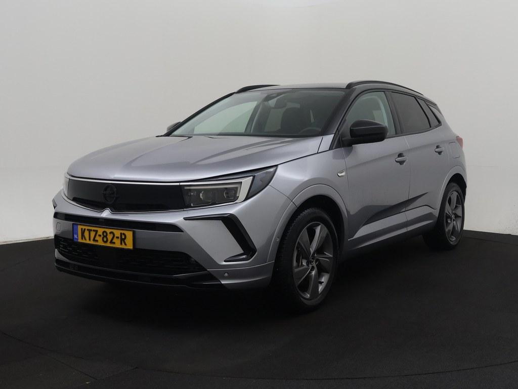 Opel Grandland Opel Grandland 1.6 Turbo Plug-In Hybrid 4×4 GSe Winterpakket/ 4S.Banden/Camera/Nav/Ecc/CarPlay/Sportstoelen/El.Klep