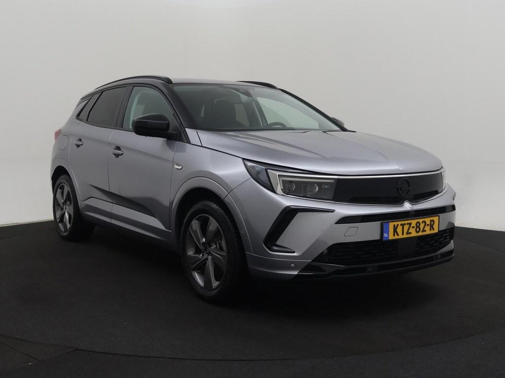 Opel Grandland Opel Grandland 1.6 Turbo Plug-In Hybrid 4×4 GSe Winterpakket/ 4S.Banden/Camera/Nav/Ecc/CarPlay/Sportstoelen/El.Klep