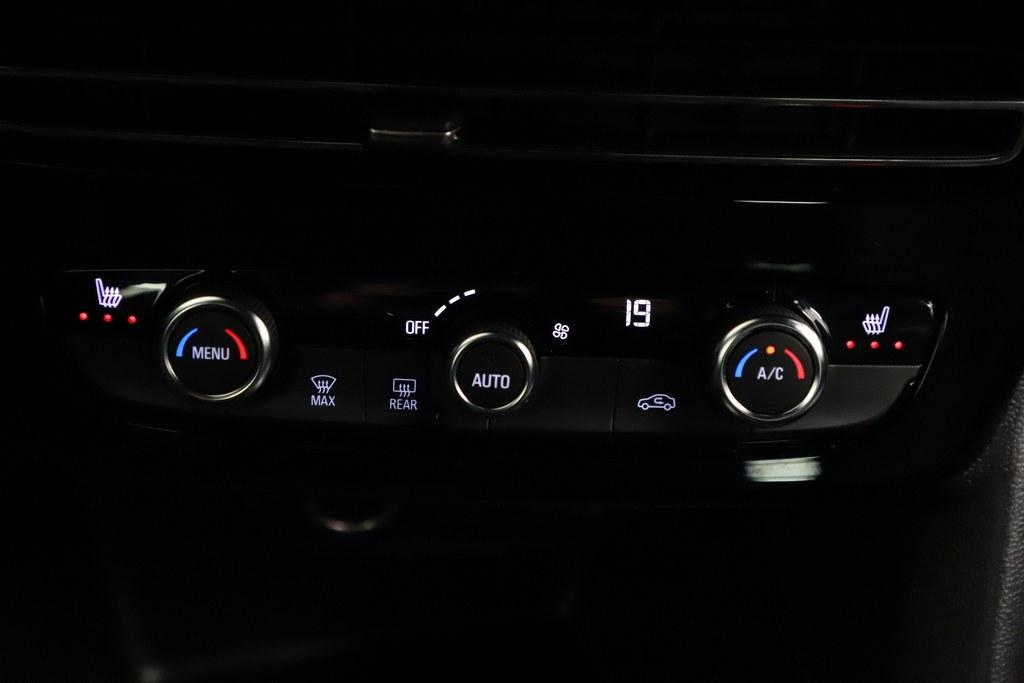 Opel Mokka Opel Mokka 1.2 T 130 pk Automaat Ultimate Camera/Winterpakket /Ecc/Alcantara/Keyless/Blindspot/Vc/18inch