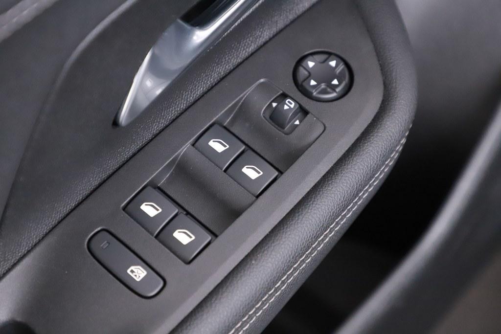Opel Mokka Opel Mokka 1.2 T 130 pk Automaat Ultimate Camera/Winterpakket /Ecc/Alcantara/Keyless/Blindspot/Vc/18inch