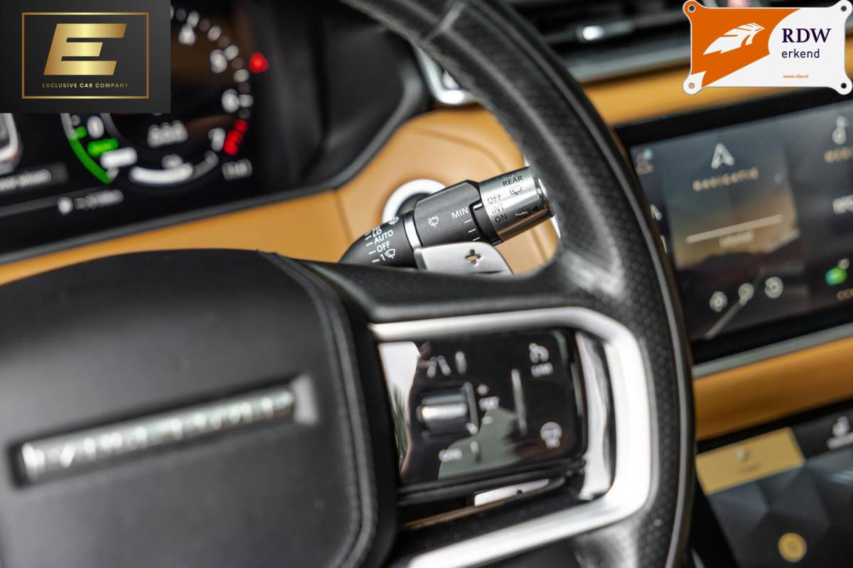 Land Rover Range Rover Velar Land Rover Range Rover Velar 2.0 P400e R-Dynamic SE | Stoelverkoeling | HUD | Panorama