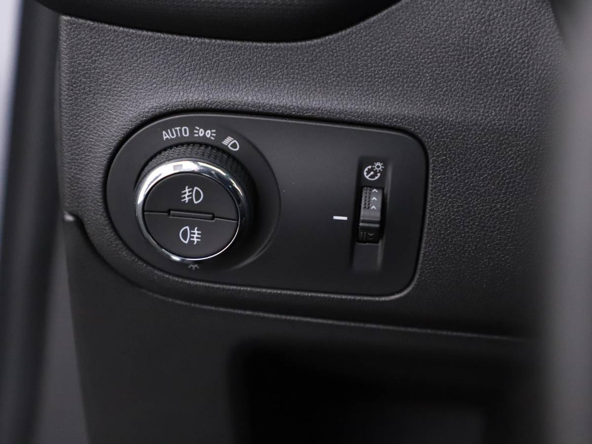 Opel Crossland Opel Crossland 1.2T 130pk Automaat Ultimate Trekhaak/Alcantara/ 4S.Banden/Winterpakket/Camera/Nav/Keyless