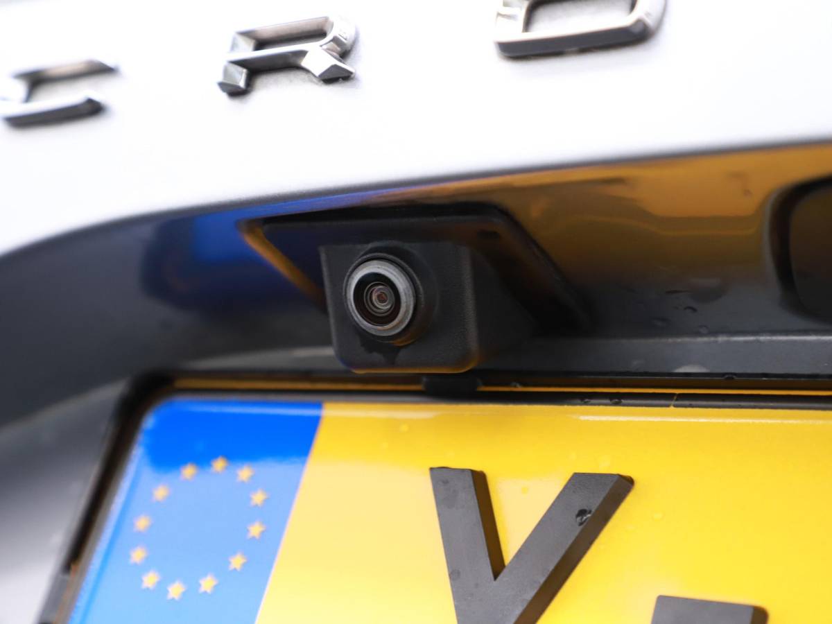 Opel Crossland Opel Crossland 1.2T 130pk Automaat Ultimate Trekhaak/Alcantara/ 4S.Banden/Winterpakket/Camera/Nav/Keyless