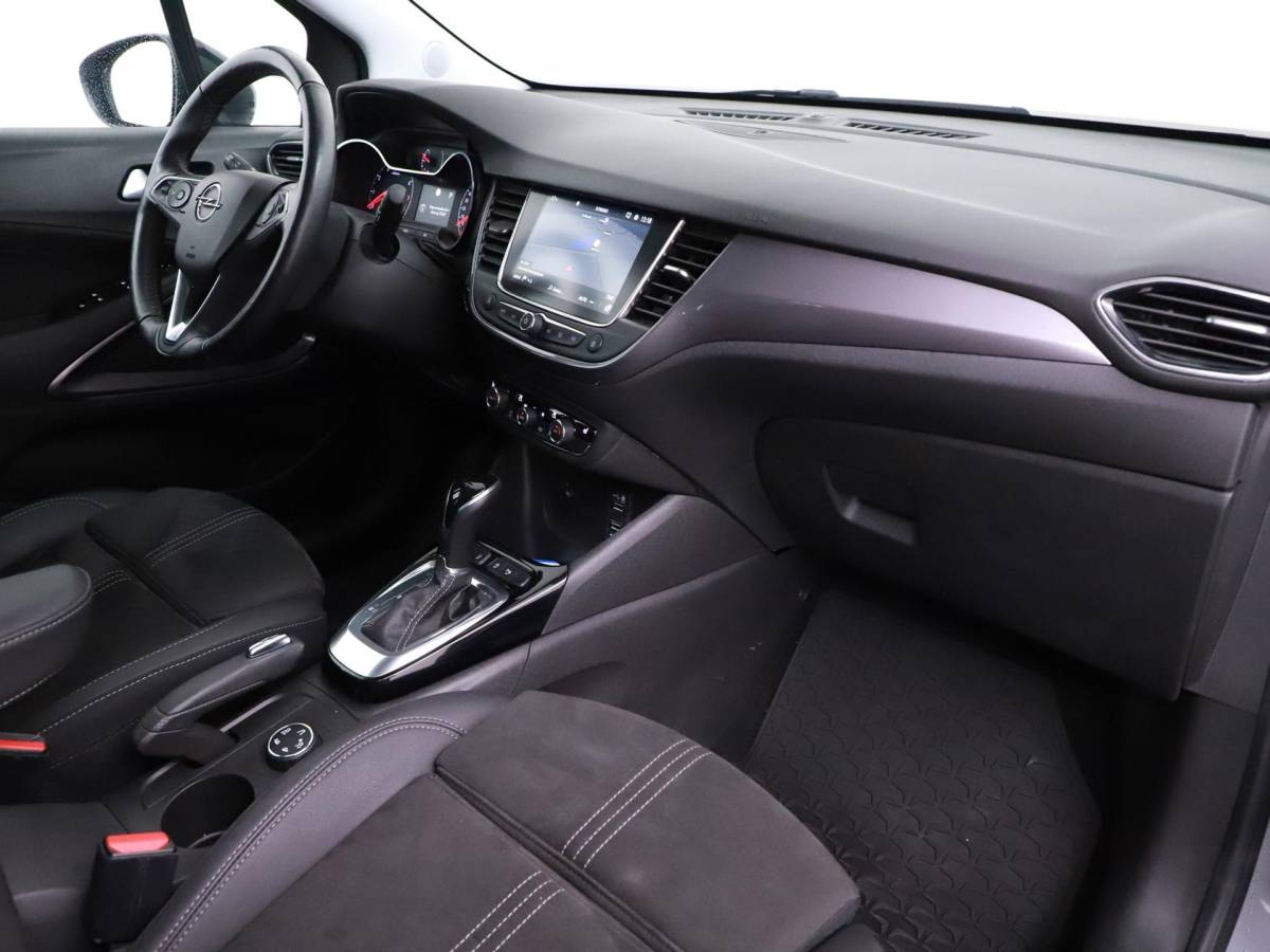 Opel Crossland Opel Crossland 1.2T 130pk Automaat Ultimate Trekhaak/Alcantara/ 4S.Banden/Winterpakket/Camera/Nav/Keyless