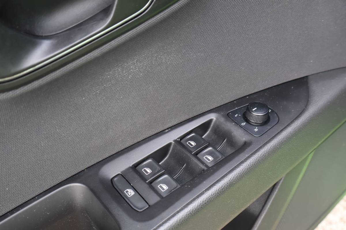 SEAT Leon SEAT Leon 1.2 TSI Style Clima / 6 bak / Stoelverw. / Camera