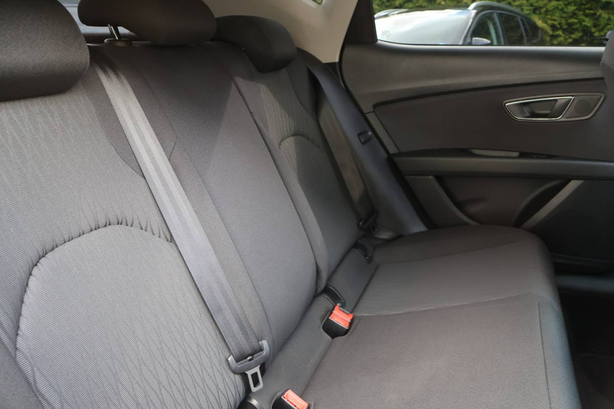 SEAT Leon SEAT Leon 1.2 TSI Style Clima / 6 bak / Stoelverw. / Camera