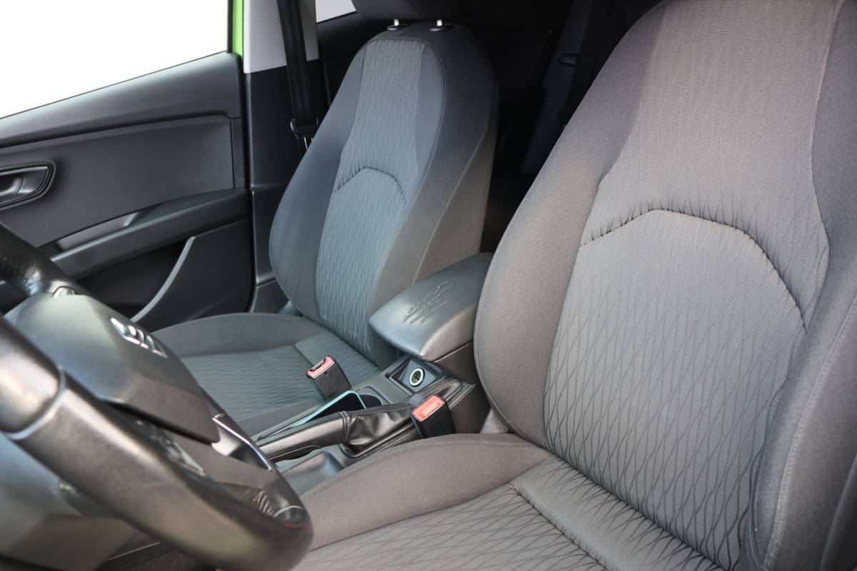 SEAT Leon SEAT Leon 1.2 TSI Style Clima / 6 bak / Stoelverw. / Camera