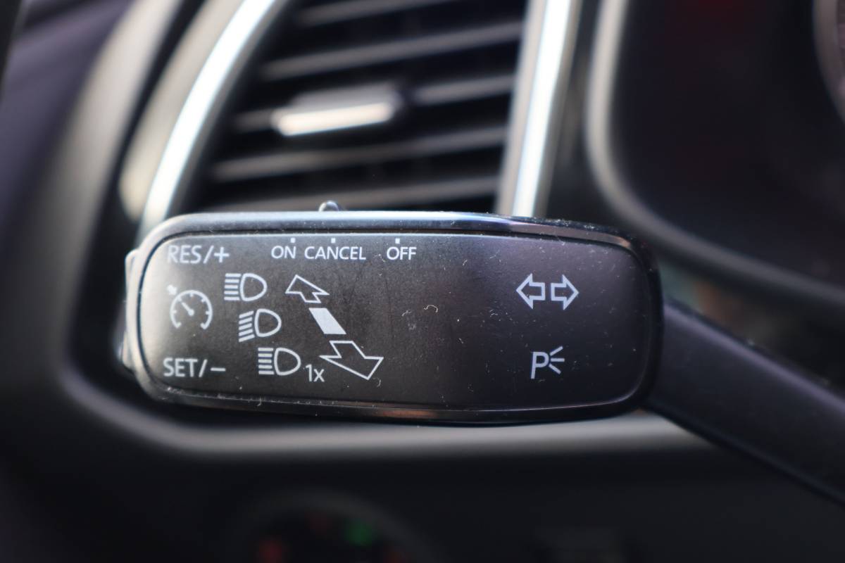SEAT Leon SEAT Leon 1.2 TSI Style Clima / 6 bak / Stoelverw. / Camera