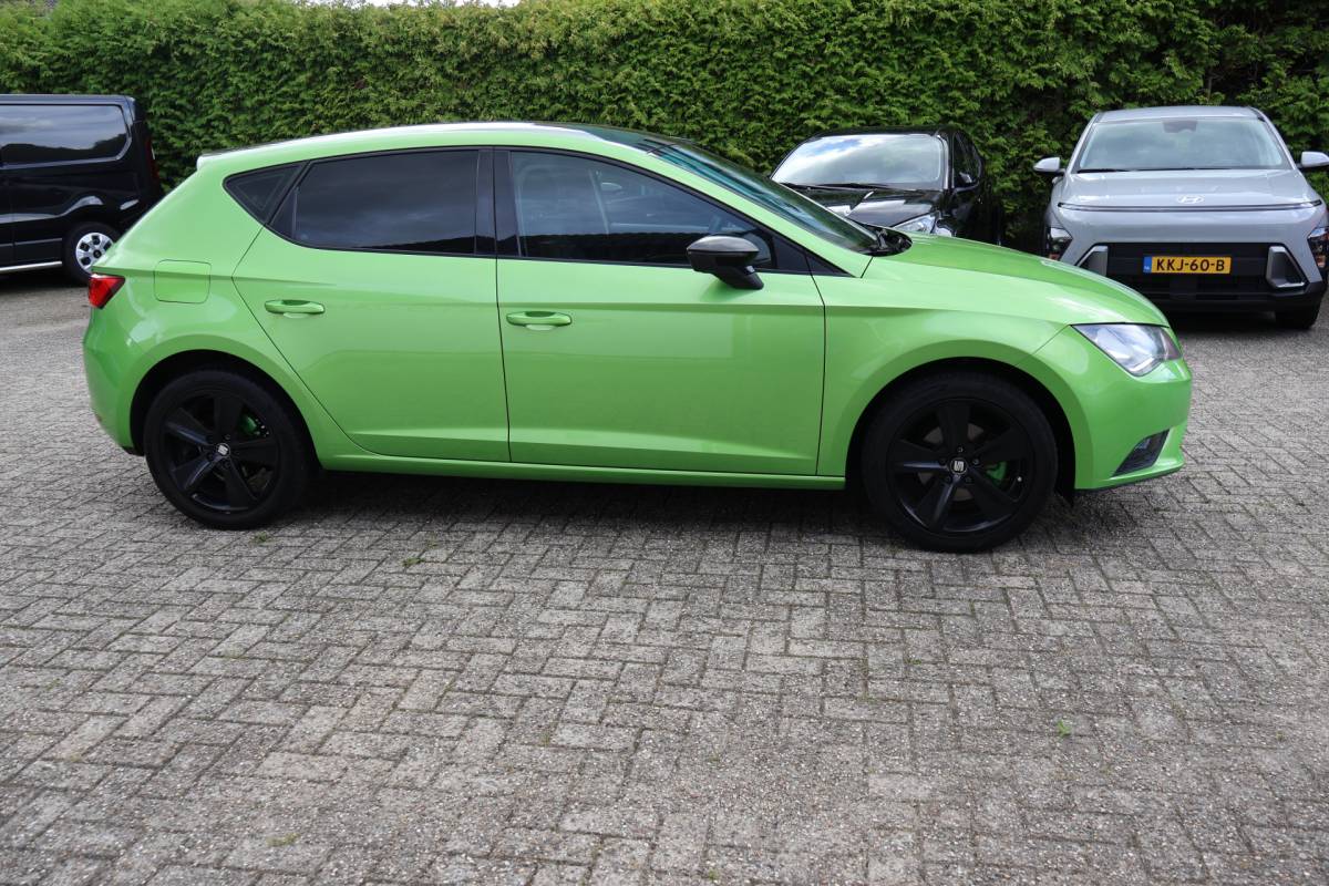 SEAT Leon SEAT Leon 1.2 TSI Style Clima / 6 bak / Stoelverw. / Camera
