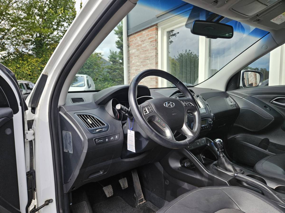 Hyundai ix35 Hyundai Ix35 1.6i GDI Go! Trekhaak! NAP! Dealer Onderhouden! Nette Auto! Camera! Navigatie! Airco/Clima!