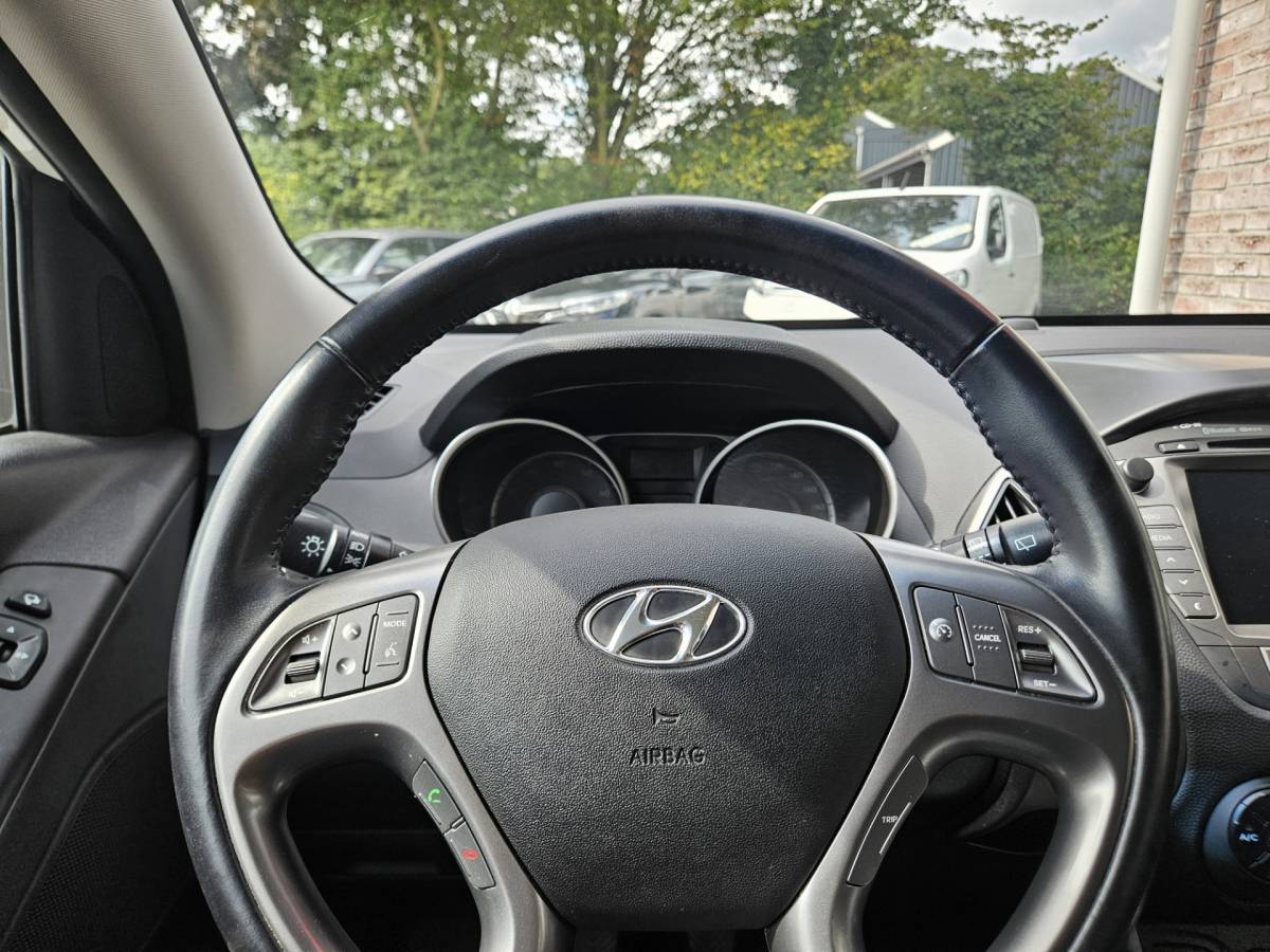 Hyundai ix35 Hyundai Ix35 1.6i GDI Go! Trekhaak! NAP! Dealer Onderhouden! Nette Auto! Camera! Navigatie! Airco/Clima!