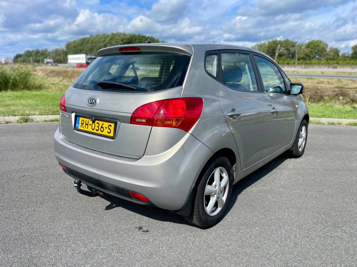 Kia Venga Kia Venga 1.4 CVVT, 5drs, Trekhaak, Camera, Airco, Radio-CD/MP3 speler, Elektr ramen, Lmv, Unieke kilometerstand!