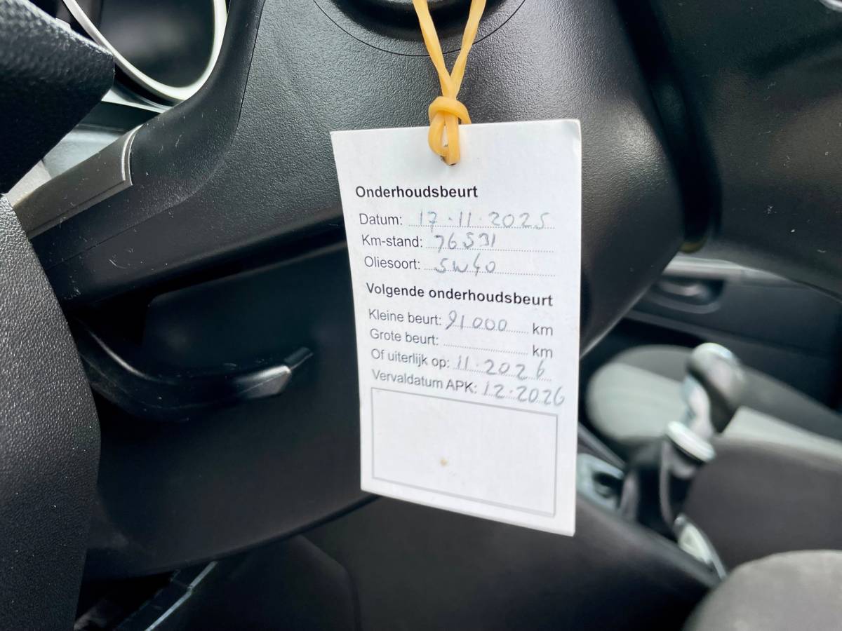Kia Venga Kia Venga 1.4 CVVT, 5drs, Trekhaak, Camera, Airco, Radio-CD/MP3 speler, Elektr ramen, Lmv, Unieke kilometerstand!