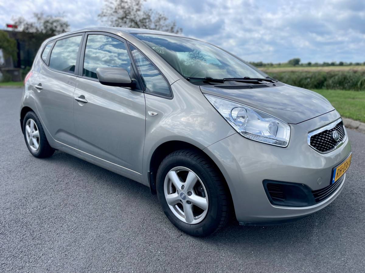Kia Venga Kia Venga 1.4 CVVT, 5drs, Trekhaak, Camera, Airco, Radio-CD/MP3 speler, Elektr ramen, Lmv, Unieke kilometerstand!