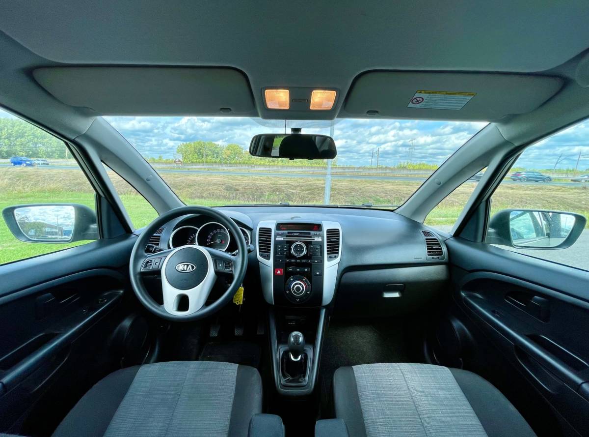 Kia Venga Kia Venga 1.4 CVVT, 5drs, Trekhaak, Camera, Airco, Radio-CD/MP3 speler, Elektr ramen, Lmv, Unieke kilometerstand!