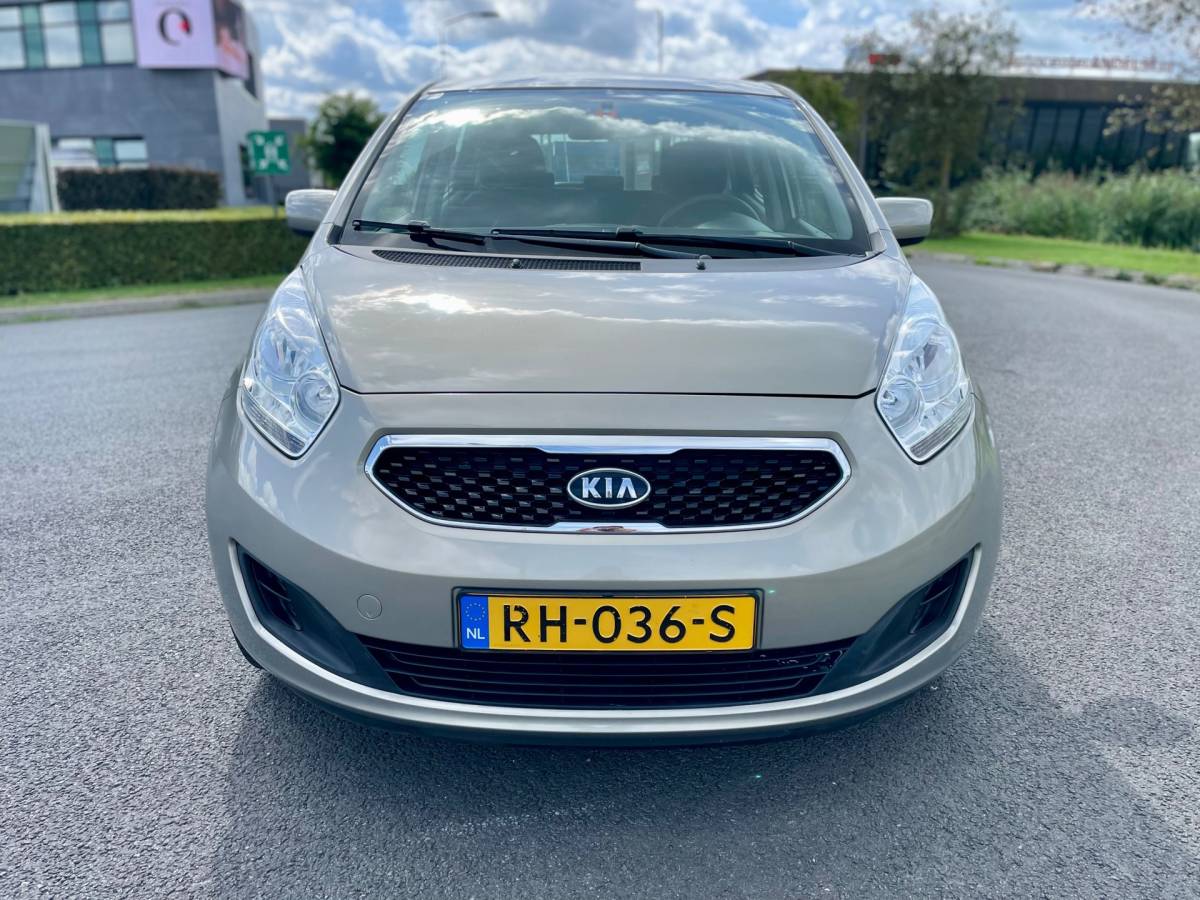 Kia Venga Kia Venga 1.4 CVVT, 5drs, Trekhaak, Camera, Airco, Radio-CD/MP3 speler, Elektr ramen, Lmv, Unieke kilometerstand!