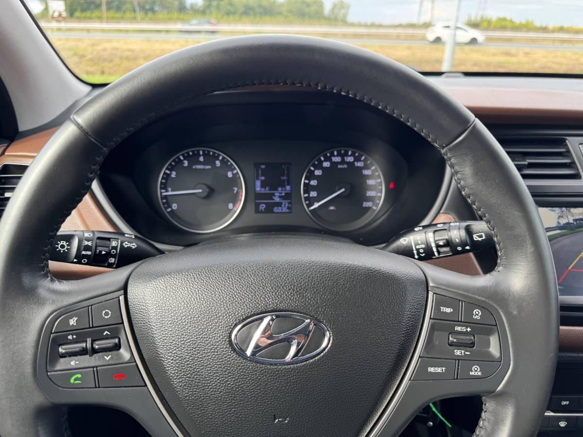 Hyundai i20 Hyundai I20 1.0 T-GDI Comfort, 5drs, Cam, Navi, Pdc, Cruise/Climate control, 16835km, 1e eig afk, Geen import, Nap, Unieke km!