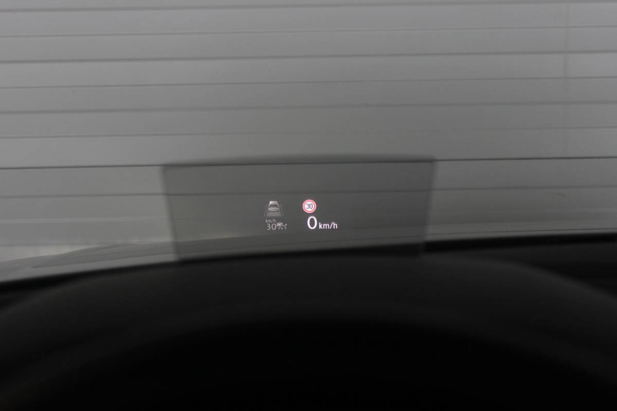 Volkswagen Tiguan Volkswagen Tiguan 1.4 TSI eHybrid R-Line Business+ SOH 96% | Black Style | Trekhaak | Head-Up | IQ Light | Pano | Camera | Carplay | 20″ LMV | PDC V+A