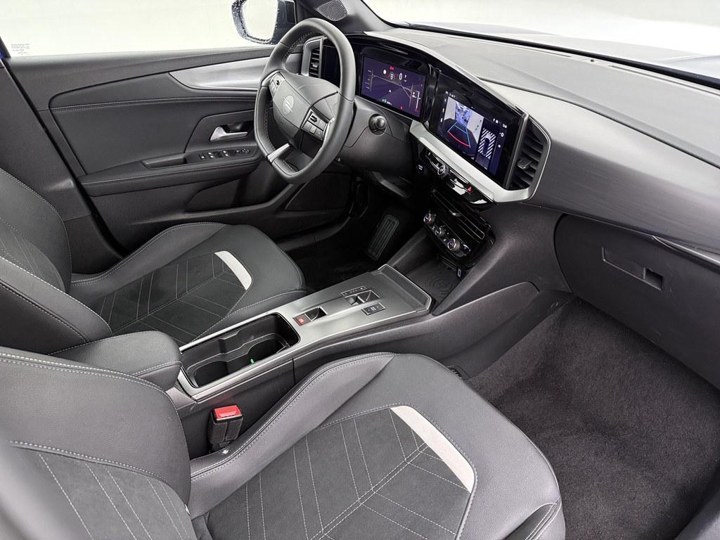 Opel Mokka Opel Mokka 1.2T 145pk Hybrid GS Automaat Winterpakket/Camera/ Alcantara/Ecc/Ad.Cruise/Keyless/Blindspot/CarPlay  Nieuwe model