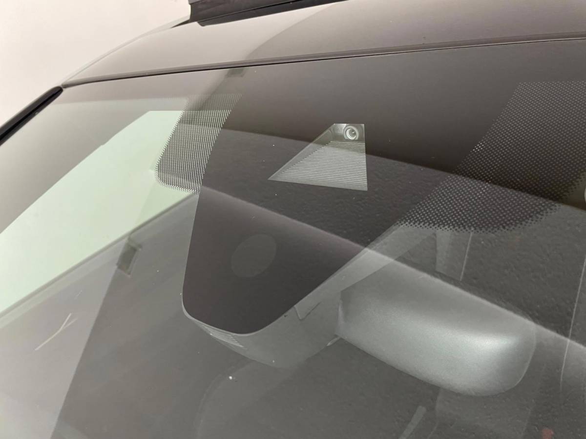 Volkswagen Golf Volkswagen Golf 1.5 eTSI R-Line Business+ AUTOMAAT AIRCO PANO NAVI CRUISE STOELVERW APPLE CARPLAY PDC CAMERA TREKHAAK NIEUWSTAAT