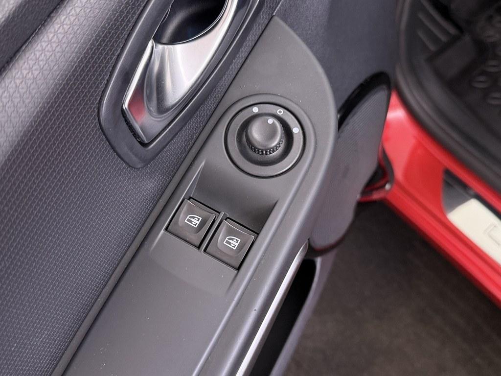 Renault Clio Renault Clio Estate 0.9 TCe Limited Trekhaak/Camera/Nav/Airco/Cruise
