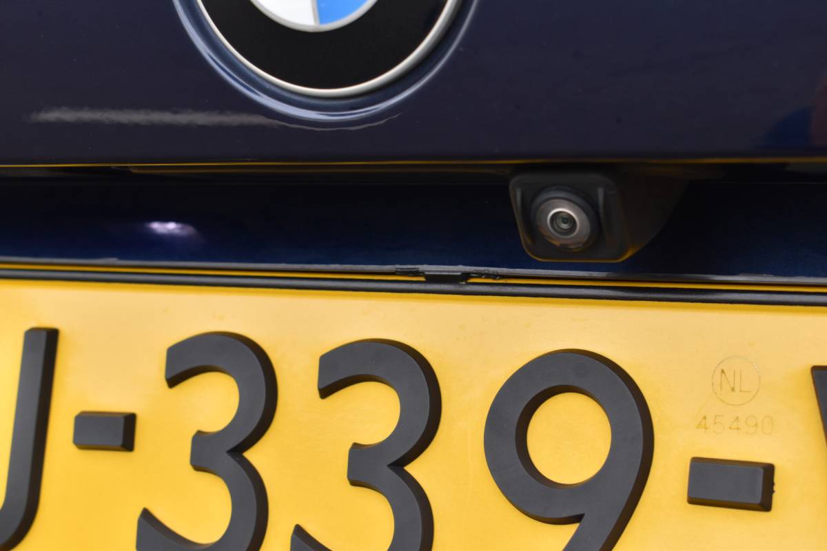 BMW 3 Serie BMW 3-serie Touring 330e Business Edition Plus Plugin-hybride Pano Leder