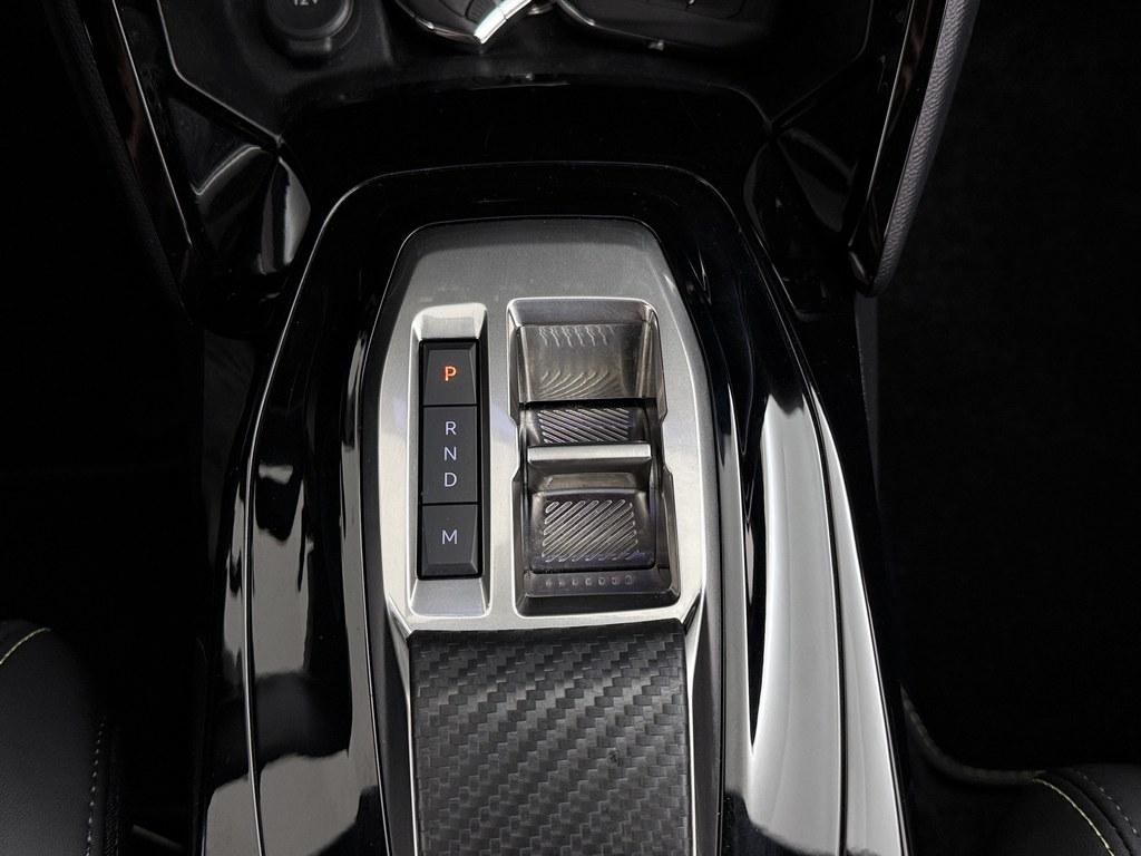 Peugeot 208 Peugeot 208 1.2 Hybrid 145pk e-DCS6 GT 360.Camera/Nav/Led/Ecc Ad.Cruise/Keyless/CarPlay