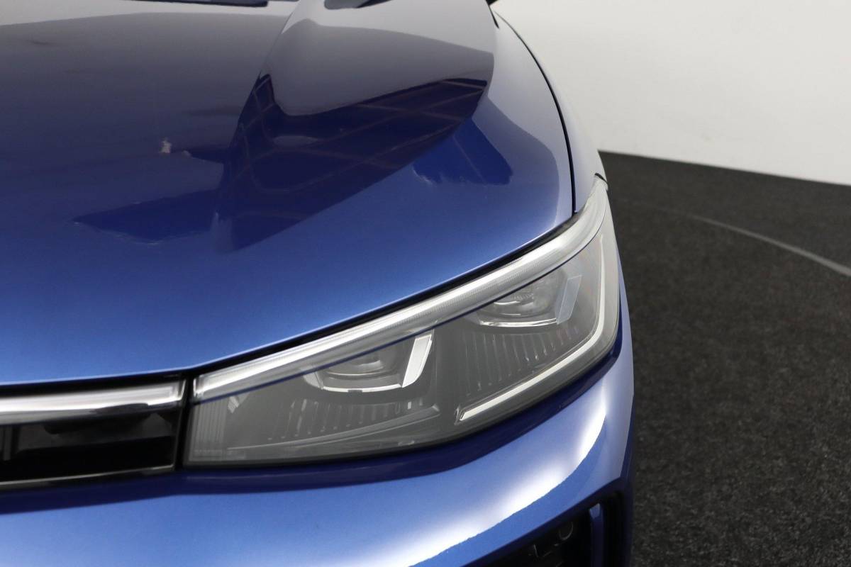 Volkswagen Passat Volkswagen Passat Variant 1.5 eHybrid R-Line Edition |NAP|Pano|ACC|IQLight|Massage|Stoel&Stuurverwarming