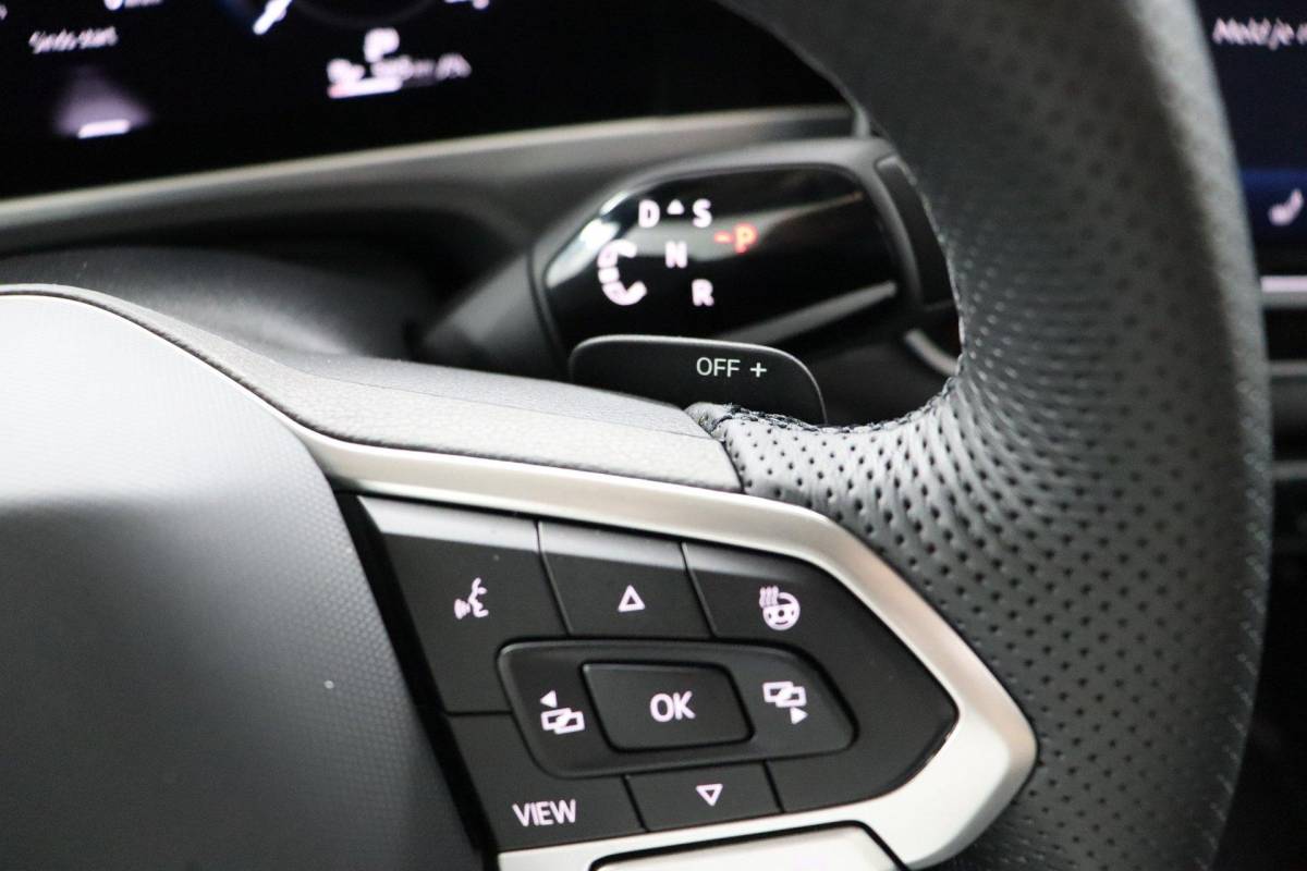 Volkswagen Passat Volkswagen Passat Variant 1.5 eHybrid R-Line Edition |NAP|Pano|ACC|IQLight|Massage|Stoel&Stuurverwarming