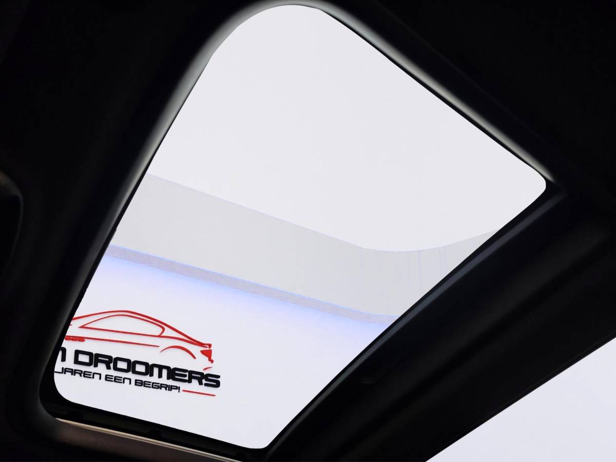 MINI Cooper MINI Cooper 2.0 John Cooper Works /Apple Carplay/Panodak/Schaalstoelen/H&K Audio/HUD/Stoelverw./Parkeersens.V+A/Keyless/Navi/18”LMV/(MET GARANTIE*)
