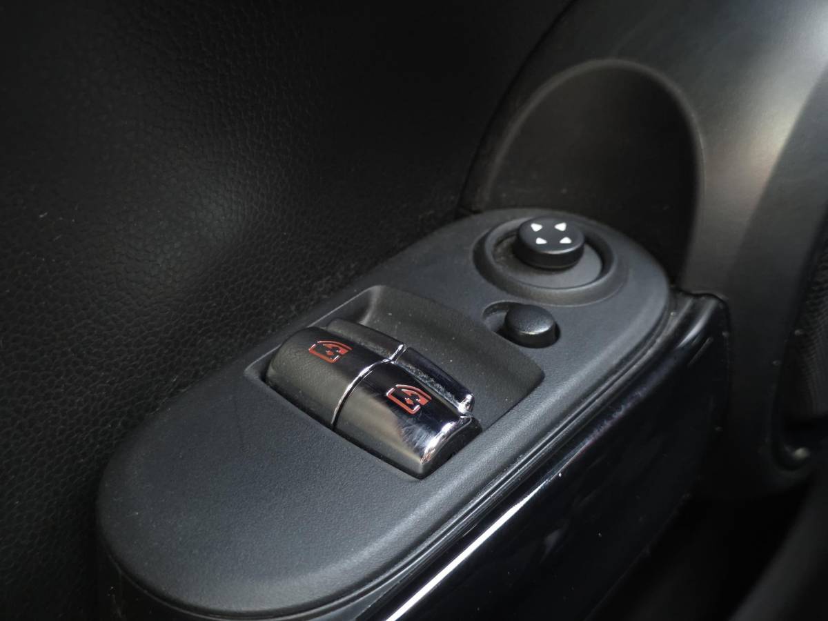 MINI Cooper MINI Cooper 2.0 John Cooper Works /Apple Carplay/Panodak/Schaalstoelen/H&K Audio/HUD/Stoelverw./Parkeersens.V+A/Keyless/Navi/18”LMV/(MET GARANTIE*)