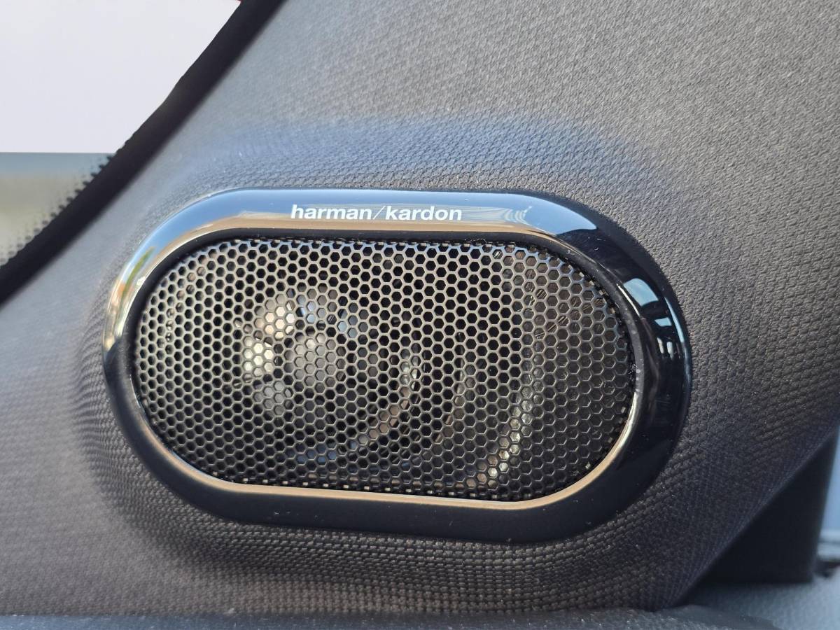 MINI Cooper MINI Cooper 2.0 John Cooper Works /Apple Carplay/Panodak/Schaalstoelen/H&K Audio/HUD/Stoelverw./Parkeersens.V+A/Keyless/Navi/18”LMV/(MET GARANTIE*)