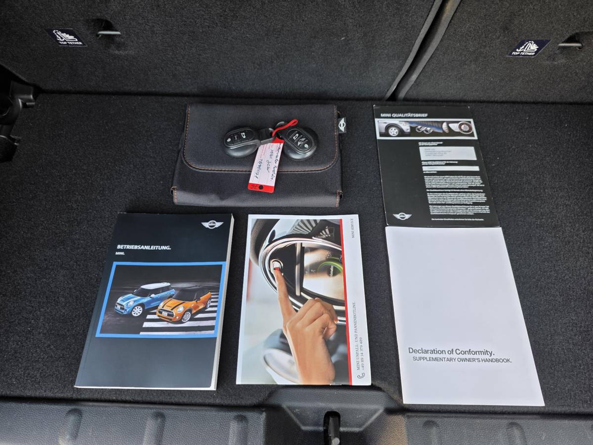 MINI Cooper MINI Cooper 2.0 John Cooper Works /Apple Carplay/Panodak/Schaalstoelen/H&K Audio/HUD/Stoelverw./Parkeersens.V+A/Keyless/Navi/18”LMV/(MET GARANTIE*)