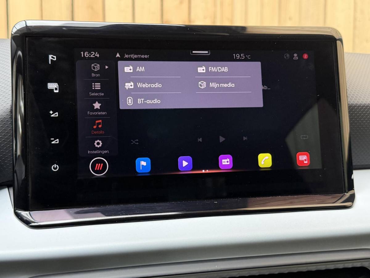 SEAT Ibiza Seat Ibiza 1.0 EcoTSI Style Business Intense Apple CarPlay/Android Auto | Climate & cruise control | LED verlichting | Lichtmetalen velgen | Navigatiesysteem | Rijstrooksensor | Voorstoelen verwarmd | Parkeersensoren voor en achter