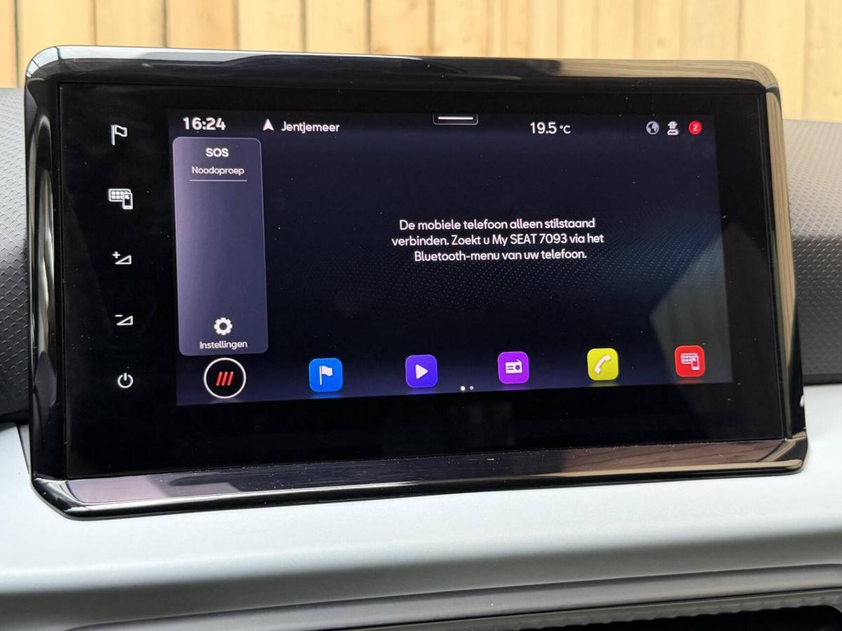 SEAT Ibiza Seat Ibiza 1.0 EcoTSI Style Business Intense Apple CarPlay/Android Auto | Climate & cruise control | LED verlichting | Lichtmetalen velgen | Navigatiesysteem | Rijstrooksensor | Voorstoelen verwarmd | Parkeersensoren voor en achter